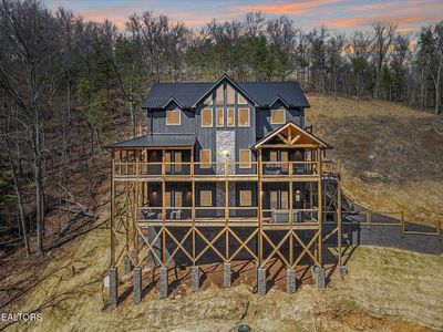 2759 Overholt Trl