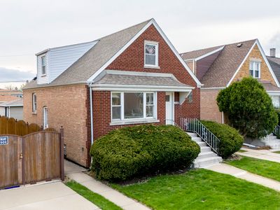 5438 S Neenah Ave