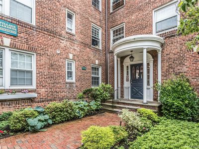 8 Welwyn Road #2F