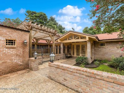 805 Loreauville Rd