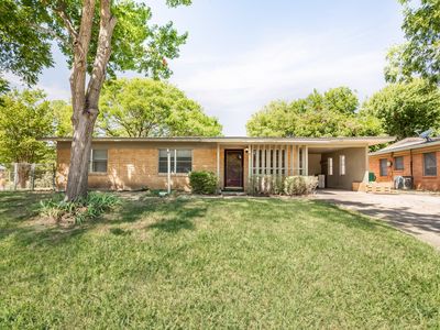 1203 Sunnybrook Dr