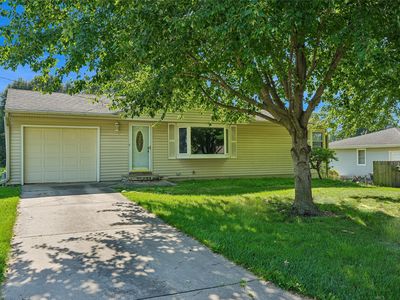 8041 Crestview Dr