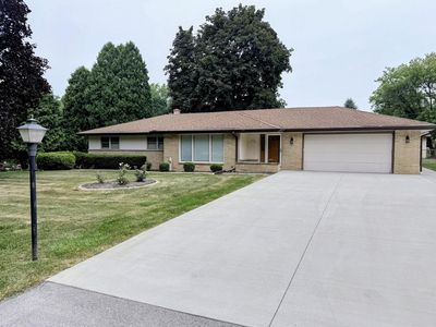 N81W15328 Hilltop DRIVE