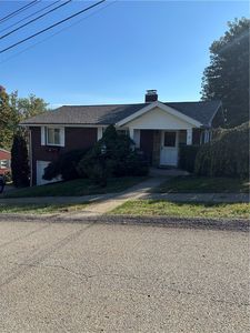 48 Mayflower Dr