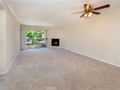 5510 Owensmouth Ave APT 204