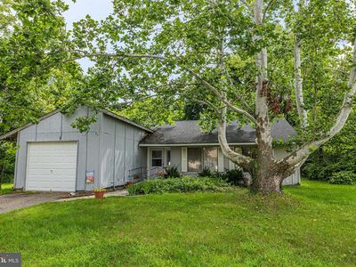 84 Eastmont Ln