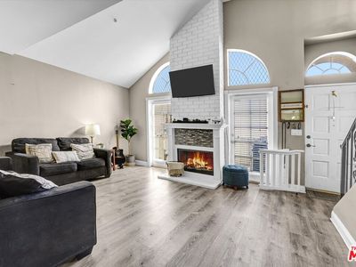 Property at 14363 Nordhoff St Unit B, Panorama City, CA
