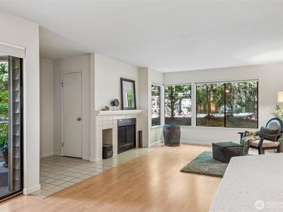 1354 Bellevue Way NE #3