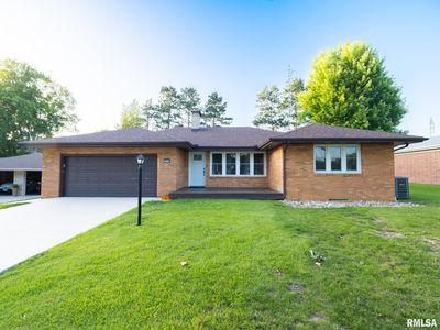 375 N Sycamore Ter