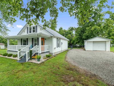 363 E Main St