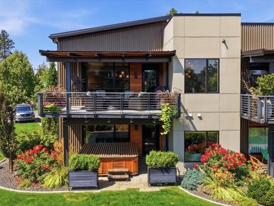 2311 S Jelsa Rosa Ln