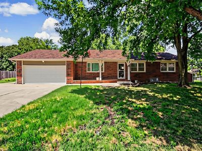 Property at 3 W Son Ct, Valley Center, KS