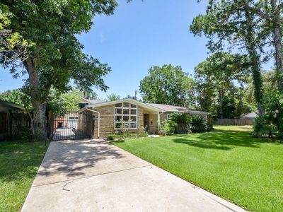 9906 Cedardale Dr
