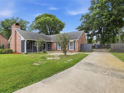 10463 N Carriage House Dr