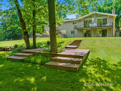 7166 Thornapple River Dr SE
