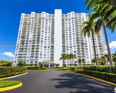 2801 NE 183rd St APT 508W