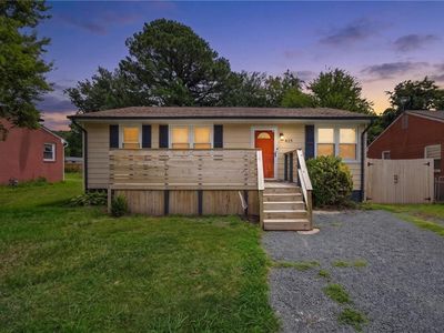 435 Rogers Ave