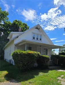 220 Robinwood Ave