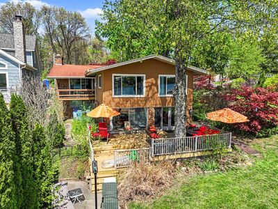 50575 W Lakeshore Dr