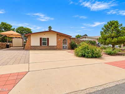 1708 Dean Martin Dr