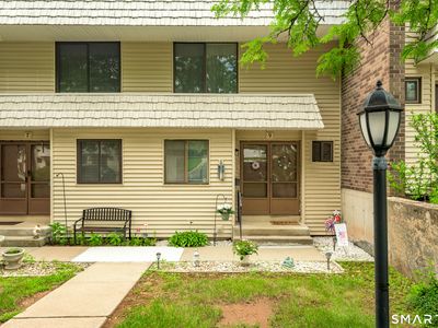 9 Hemlock Court #9