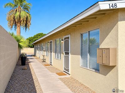 148 S 20th Ave