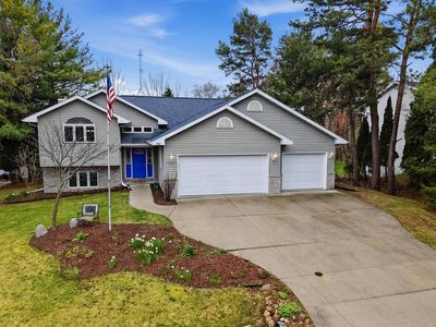 615 Sommer DRIVE