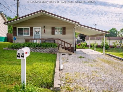 Property at 44 Russell Ct, Culloden, WV