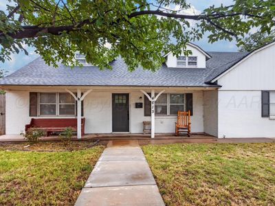 4615 SW 37th Ave