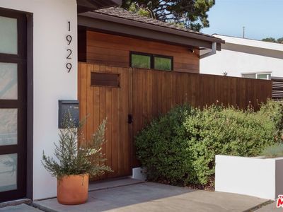 1929 Phillips Way