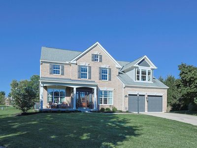 1590 Lighthouse Cv