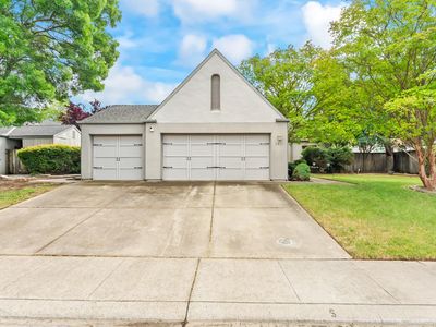 6426 Noble House Ct