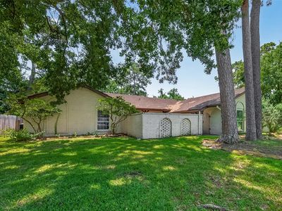 5815 Theall Rd