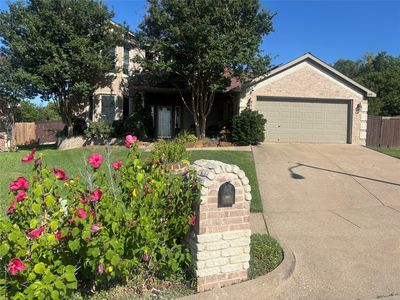 800 Joshua Dr
