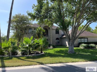 901 Morelos Ave