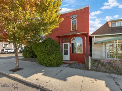 900 S Main St