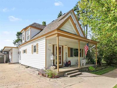 Property at 1018 Waukazoo Ave, Petoskey, MI