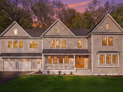 8 Priscilla Ln