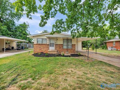 735 W Arbor Dr NW