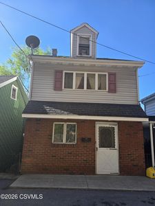 244 W Cherry St