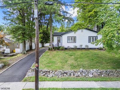 Property at 137 Myrtle Ave, Allendale, NJ