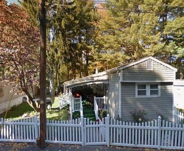 136 Quaker Rd Trailer Park