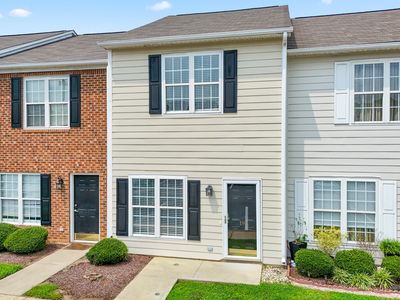 19 Cheltenham Dr