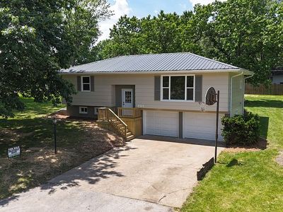 150 E Circle Dr