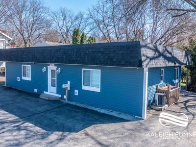 1640 Michigan St NE