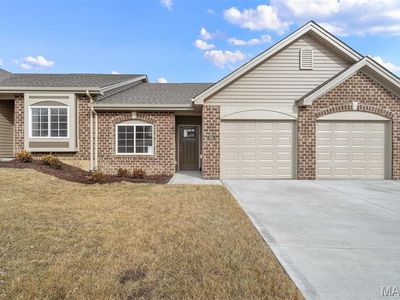 883 Walter Way