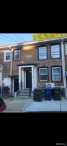 78 Asylum Street