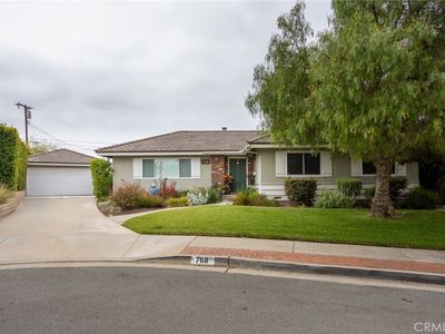 768 E Level St