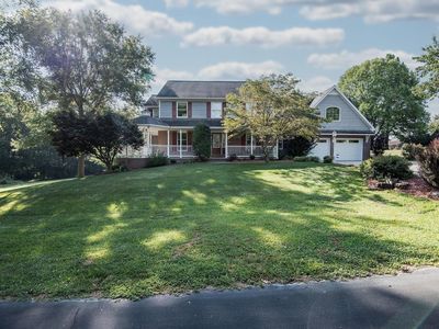 3268 E Hazelwood Dr