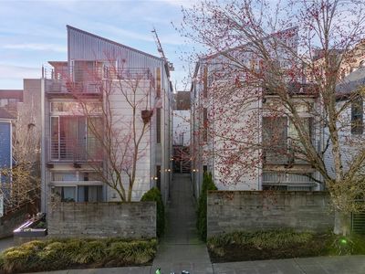 1413 15th Avenue UNIT 3